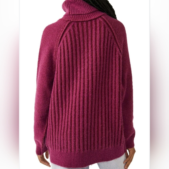 Free People Big City Fuzzy Turtleneck Sweater in Mulberry Size Medium - Picture 3 of 11